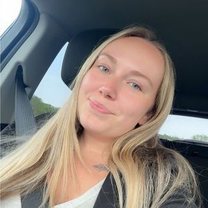 Meet your Posher, Marissa